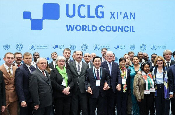 “세계를 이끄는 대전” 이장우 시장 UCLG 세계 회장 공식 취임[사진=대전시]